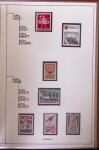 1939-1945 Collection sur les vignettes de la mobilisation dit "timbres pour soldats", superbement présentée en 4 albums avec une grande variété d'unités militaires, TTB