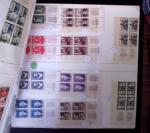 1900-59 Collections de blocs de 4 coins-datés ou