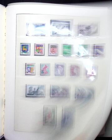 1859-1972 Très belle collection neuve en un album