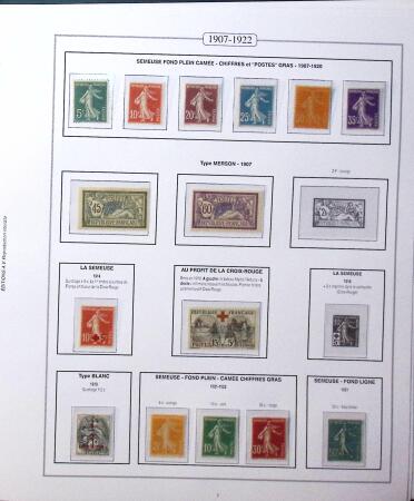 1855-2001 Collection neuve en albums AV, dont Caisse