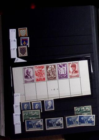 1850-1968 Ensemble de neufs et d'oblitérés dont Yvert
