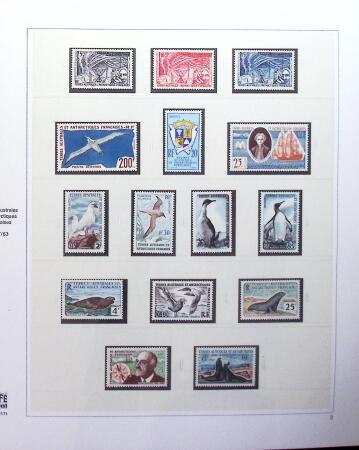 1948-1999 Collection neuve des TAAF quasi complète dont 20f Albatros, +SPM 1986-2001 avec nombreux doubles +CFA, TB