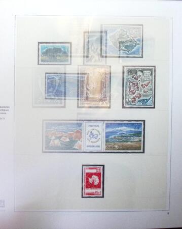1948-1999 Collection neuve des TAAF quasi complète dont 20f Albatros, +SPM 1986-2001 avec nombreux doubles +CFA, TB