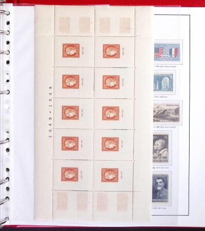 1900-59 Collection complète avec tous les timbres