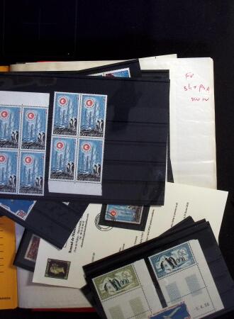1950-1980, Stock de timbres de TAAF, parfois en feuille,