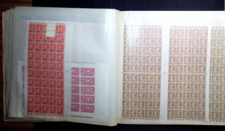 1907-39 Collection de 89 feuilles entières dont