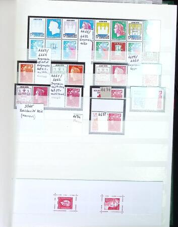 1933-2013, Collection de neufs en 11 classeurs et quatre