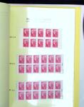 1933-2013, Collection de neufs en 11 classeurs et quatre