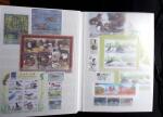 1989-1999 Mint nh collection of DUCKS in 2 stockbooks,