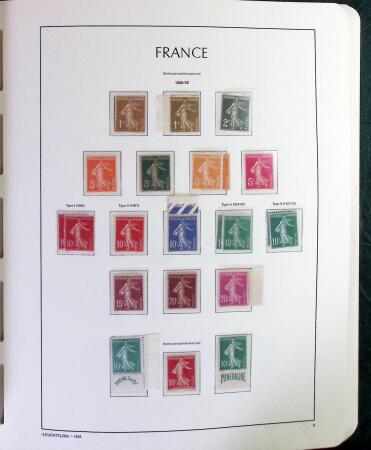 1900-1966 Collection de timbres neufs en 2 albums LEUCHTTURM