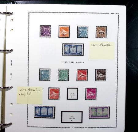 1924-2015 Collection de timbres d'Algérieen 4 albums,