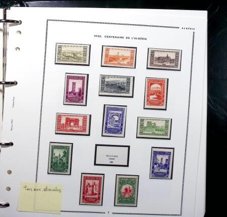 1924-2015 Collection de timbres d'Algérieen 4 albums,