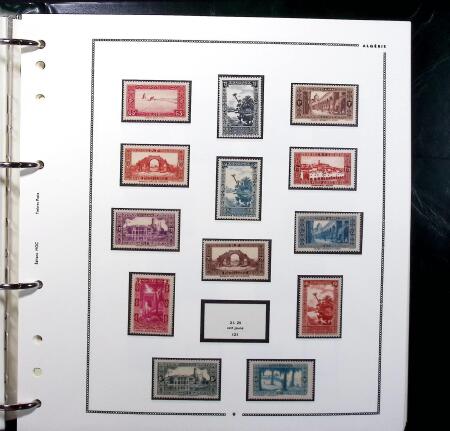 1924-2015 Collection de timbres d'Algérieen 4 albums,