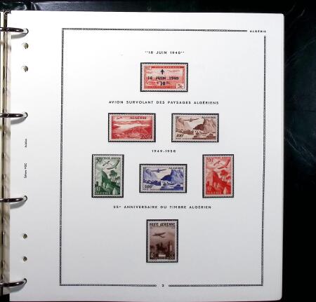 1924-2015 Collection de timbres d'Algérieen 4 albums,