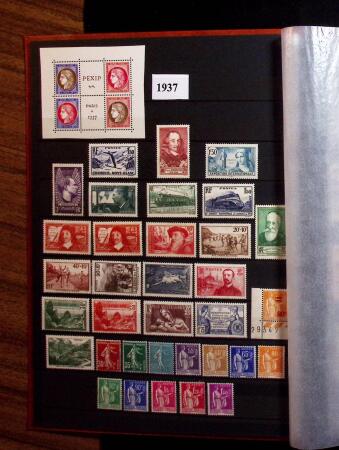 1930-2011 Collection incomplète de timbres neufs de