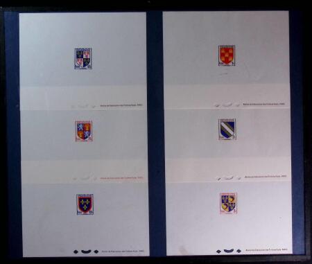 Lot de 37 épreuves de luxe sur les blasons de France,