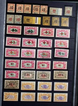 1885-1974 Collection de Réunion en 2 classeurs, menée