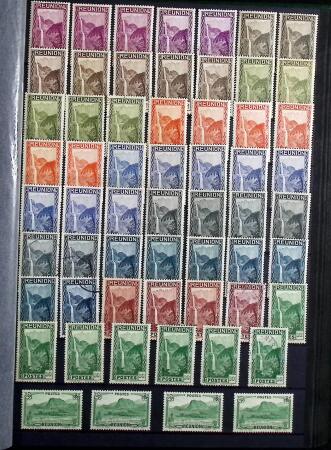 1885-1974 Collection de Réunion en 2 classeurs, menée