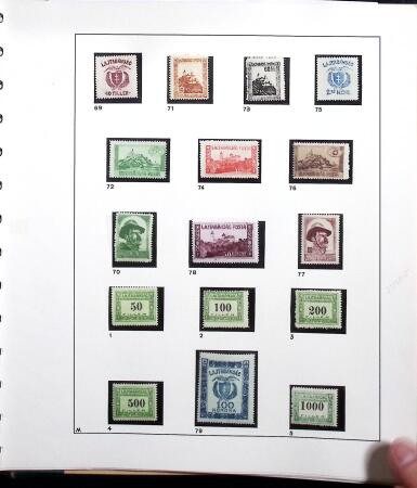 1919-23 OCCUPATIONS: Specialised collection in two