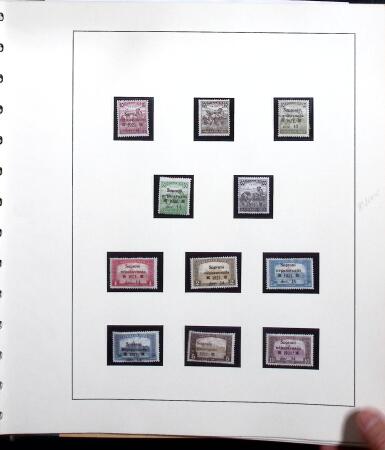 1919-23 OCCUPATIONS: Specialised collection in two