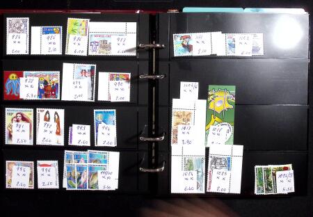 1942-94, Collection de neuf sans charnière en un album,