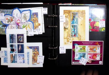 1942-94, Collection de neuf sans charnière en un album,