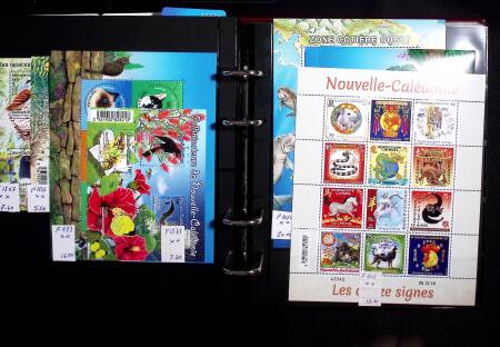 1942-94, Collection de neuf sans charnière en un album,