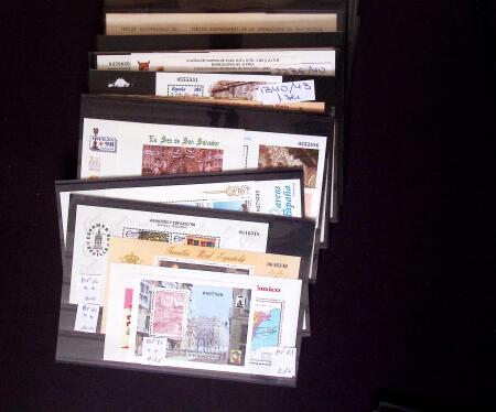 1865-2020, Never collection of Spain in three stockbooks