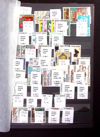 1931-2018 Collection principalement neuve sans charnières
