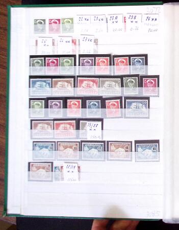 1935-2018, Chiefly never hinged collection in large