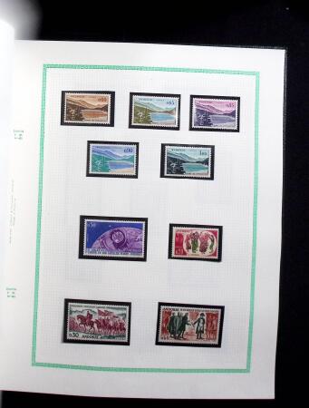 1932-95 Collection en timbres neufs sans charnière,
