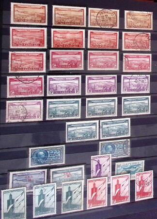 ALGERIE - MAROC - TUNISIE Collections de neufs et d'oblitérés,