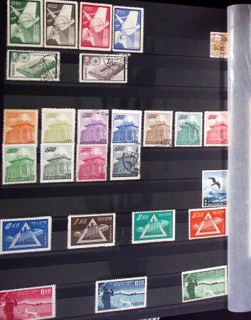 1888-2003 Mint and used collection in three stockbooks
