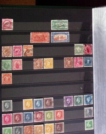 1860-1980, AUSTRALIA & NEW ZEALAND, lot of six stockbooks