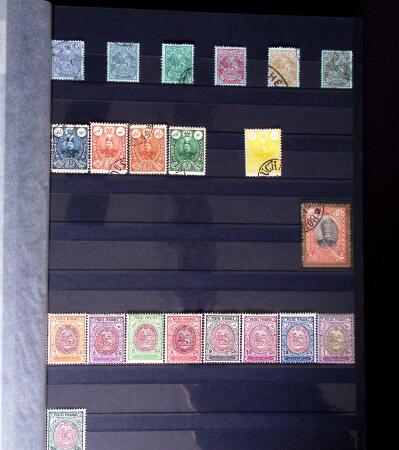 1850-1980 Mixed ALL WORLD lot in 18 stockbooks and