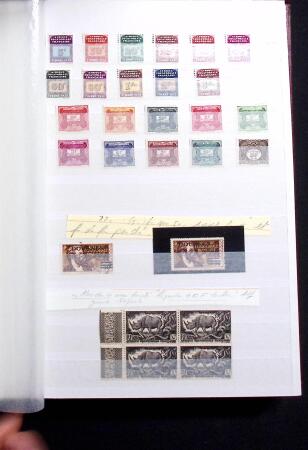 1892-1950 Collection surtout de neufs d'Afrique en 3