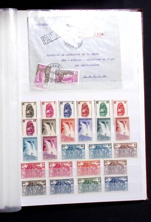1892-1950 Collection surtout de neufs d'Afrique en 3