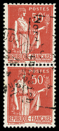 N°6 50c rose-rouge, paire avec surcharge de COUDEKERQUE,