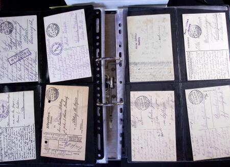 1914-1918 Un classeur avec envions 150 cartes postaux