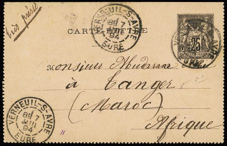 Entier carte lettre 25c Sage noir sur rose OBL "Verneuil-s-Avre Eure" (1894) pour Tanger (Maroc) avec arrivée au verso. Destination rare. TB