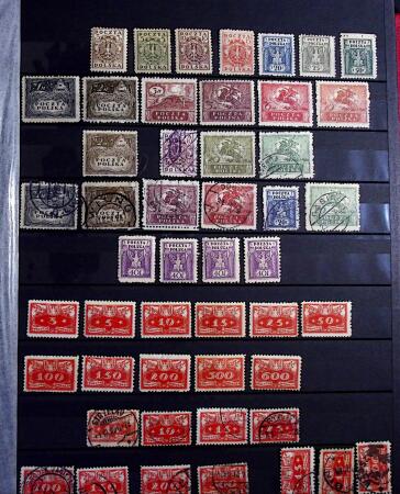 1918-45, Fascinating collection of Poland in one stockbook