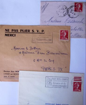 1955-1959 Classeur blanc, contenant environs 400 plis,