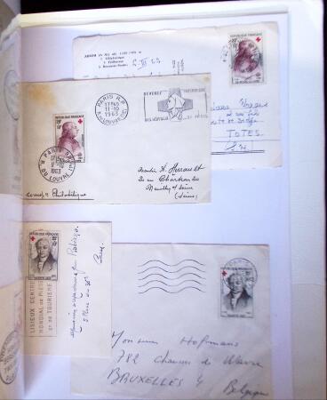 1955-1959 Classeur blanc, contenant environs 400 plis,
