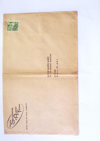 1930-1953 Classeur Bleu contenant envions 60/80 lettres