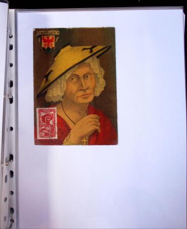 1941-1946 Classeur blanc contenant environs 300 plis