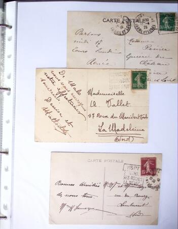 Classeur Vert contenant environs 200 lettres et cartes