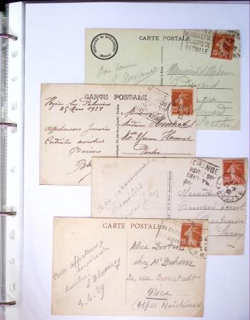 Classeur Vert contenant environs 200 lettres et cartes