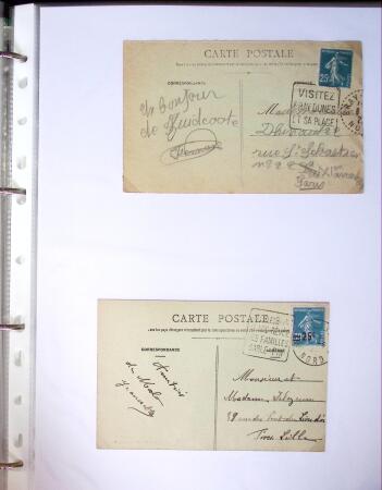 Classeur Vert contenant environs 200 lettres et cartes