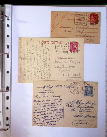 Classeur Vert contenant environs 200 lettres et cartes