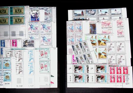 1986-2010 Collection de neufs de SPM en blocs de 4,